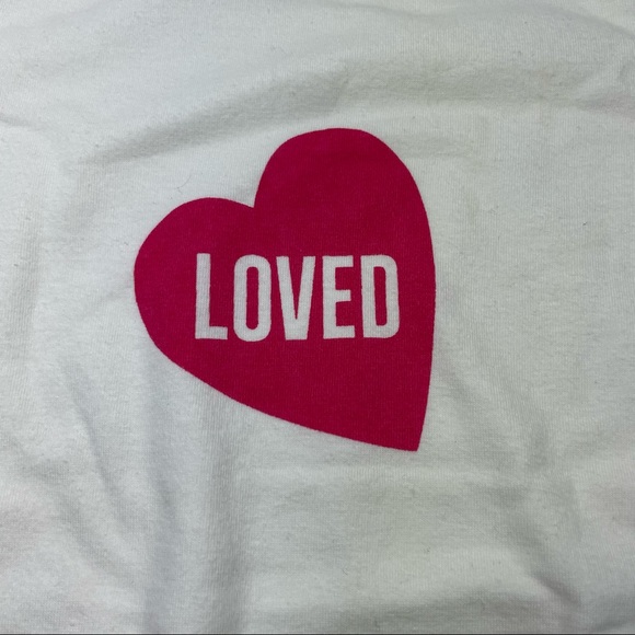 NWT Indigo Baby “loved” ❤️screen print on white onesie Size 6-12M - Picture 2 of 6